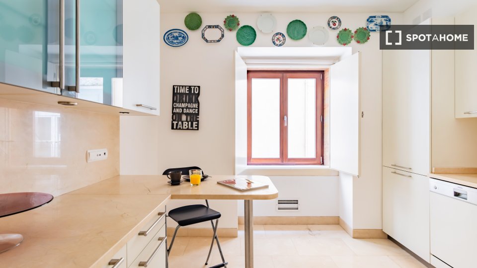 Apartment Lisbon, 2 beds — photo 4