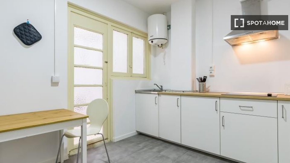 Habitación doble Valencia, 8 habitaciones — foto 8