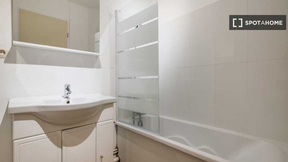 Double room Lyon, 4 beds, 70m² — photo 1