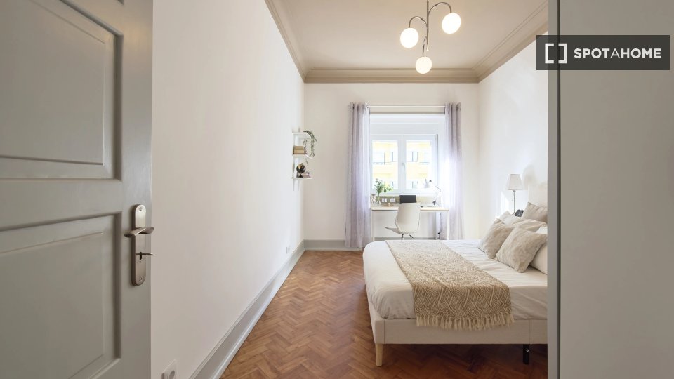 Double room Lisbon, 7 beds — photo 1