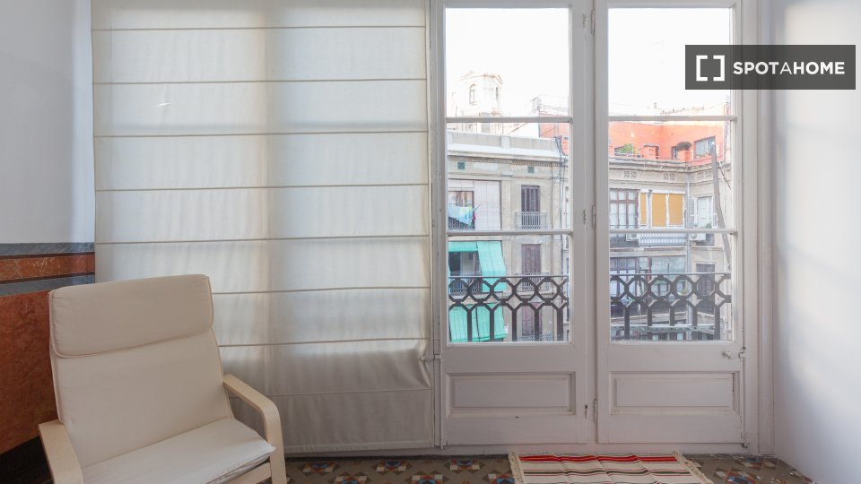 Double room Barcelona, 9 beds, 175m² — photo 7