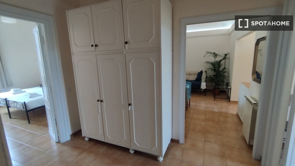 Apartment Rome, 4 beds, 120m² — photo 11