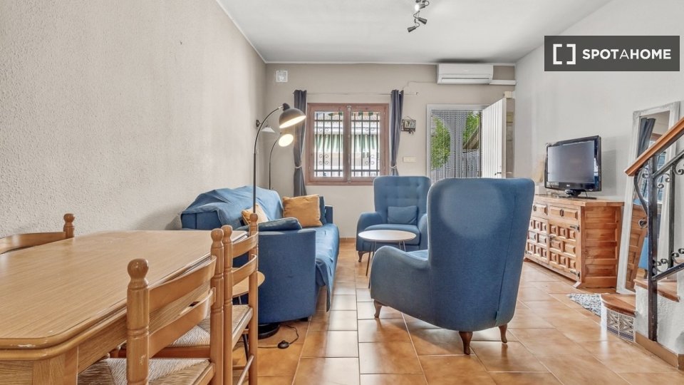 Apartment Alicante, 2 beds, 70m² — photo 4