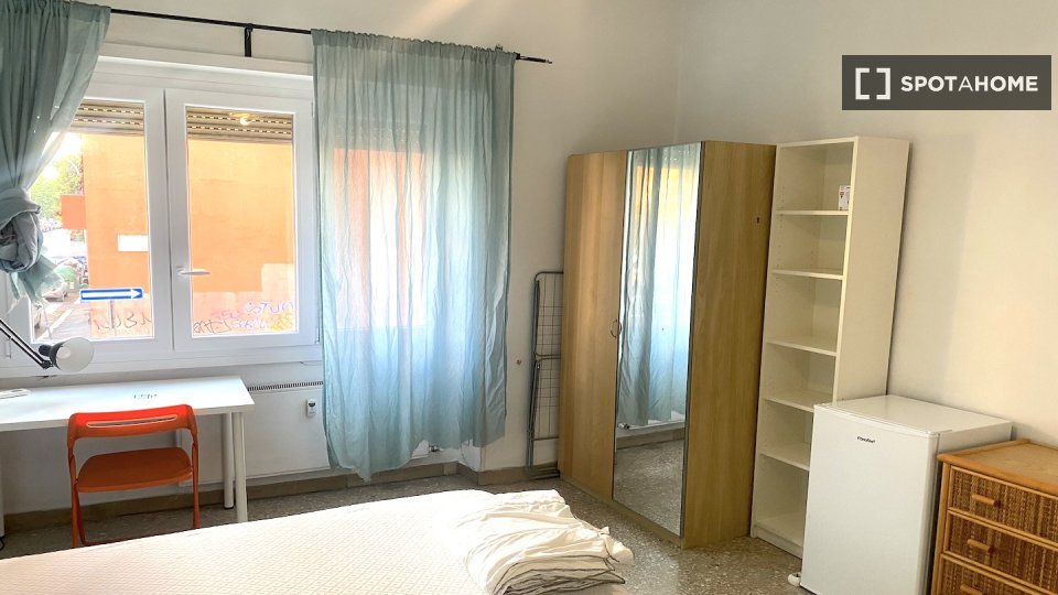 Double room Rome, 6 beds, 150m² — photo 13