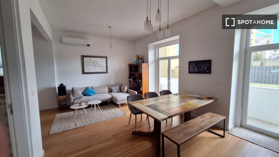 Apartment Lisbon, 3 beds, 125m² — photo 5