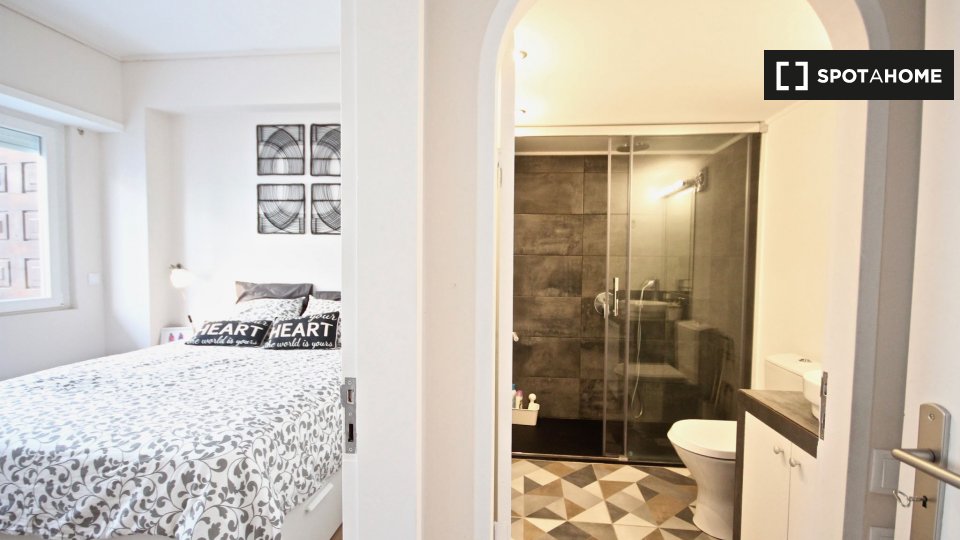 Apartment Lisbon, 1 bed — photo 11