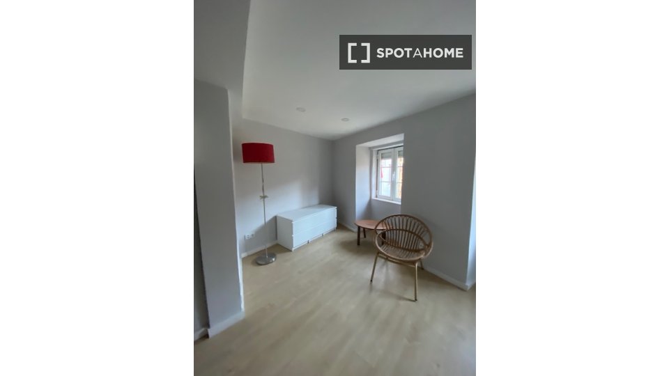 Apartment mono Lisbon, 25m² — photo 1
