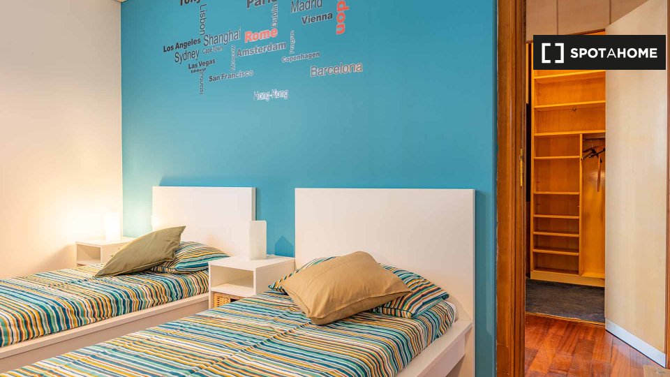 Double room Milan, 7 beds, 160m² — photo 2