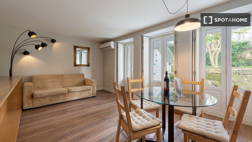 Apartment Porto, 1 bed — photo 2