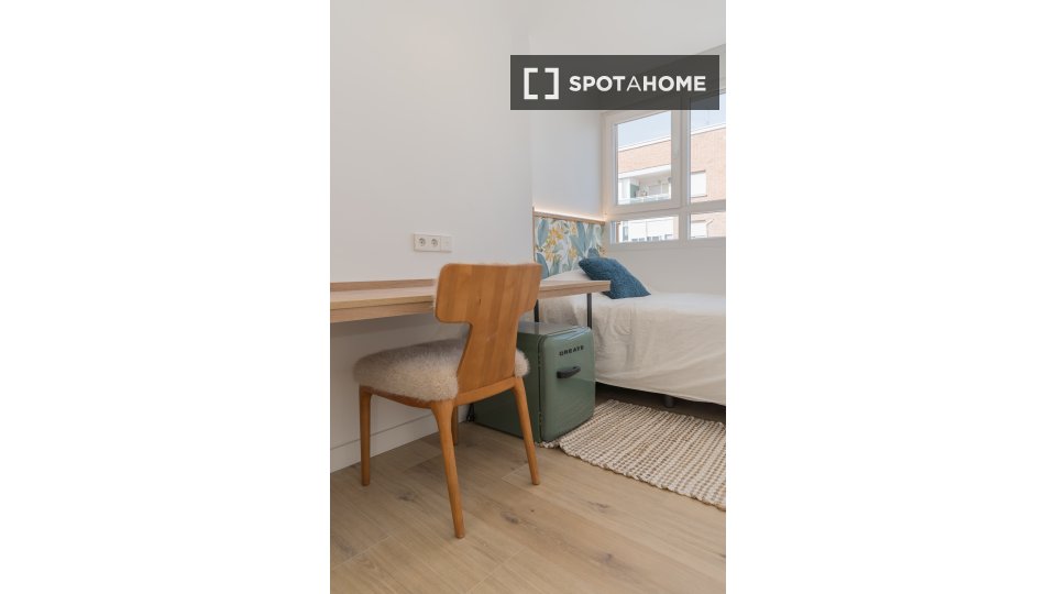 Double room Madrid, 6 beds — photo 19