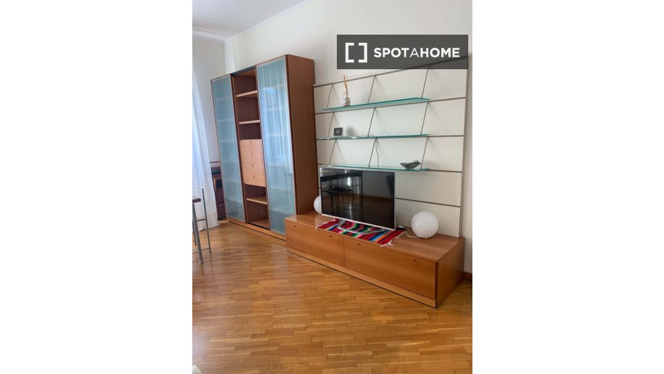 Apartment Milan, 1 bed, 92m² — photo 9