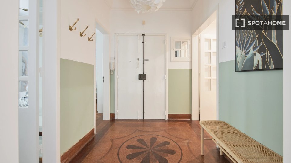 Double room Lisbon, 7 beds — photo 19