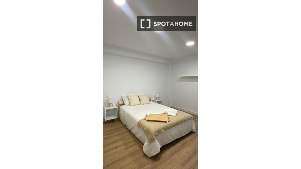 Double room Las_Palmas_De_Gran_Canaria, 6 beds — photo 14
