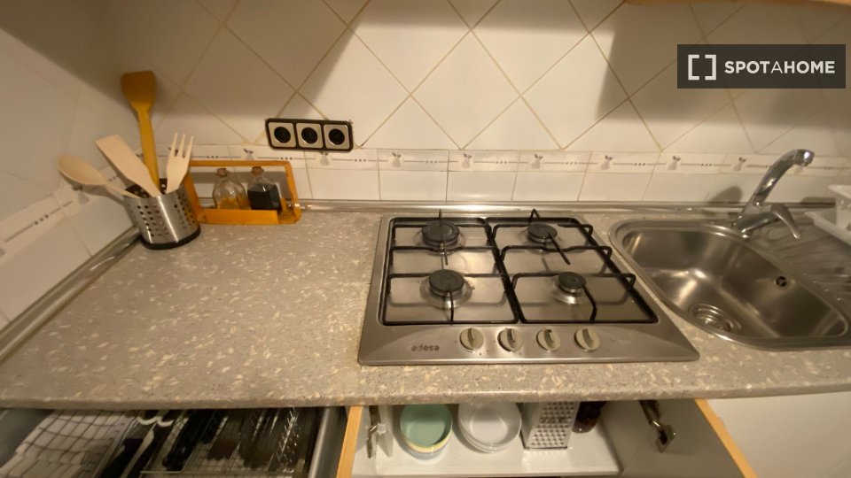 Double room Madrid, 4 beds — photo 15