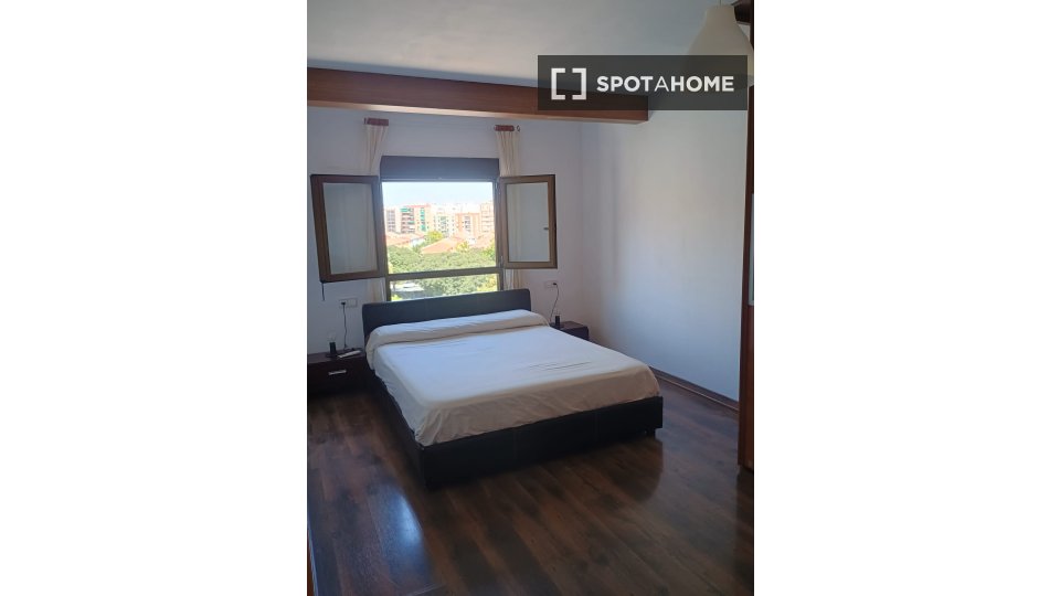 Appartamento Valencia, 1 camera, 80m² — foto 10