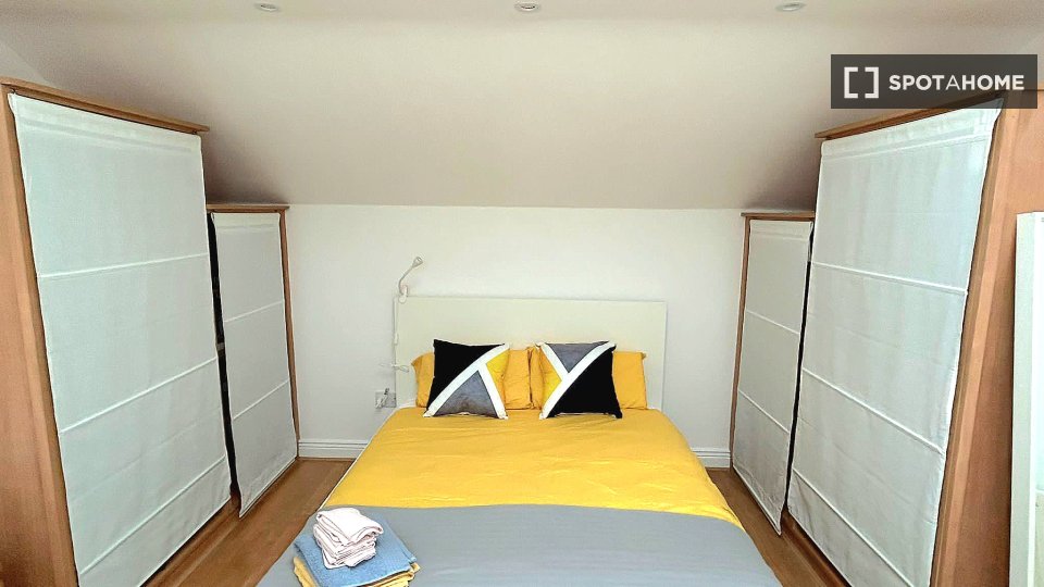 Double room Dublin, 3 beds — photo 11