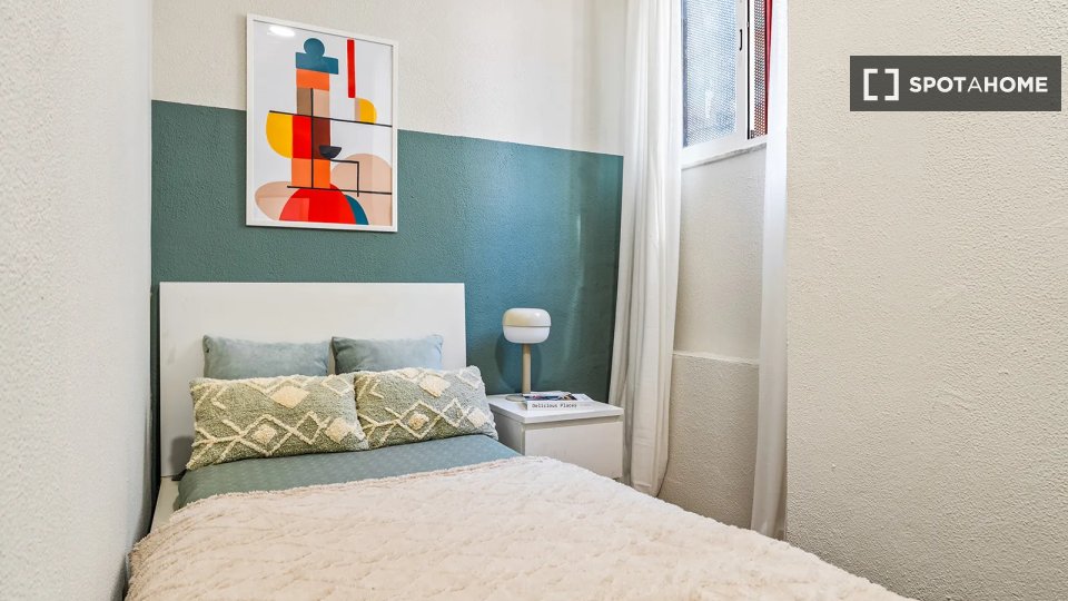 Double room Lisbon, 4 beds — photo 3