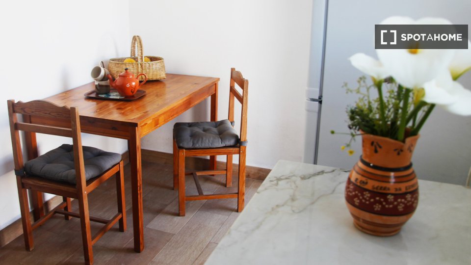 Apartment mono Lisbon, 35m² — photo 5