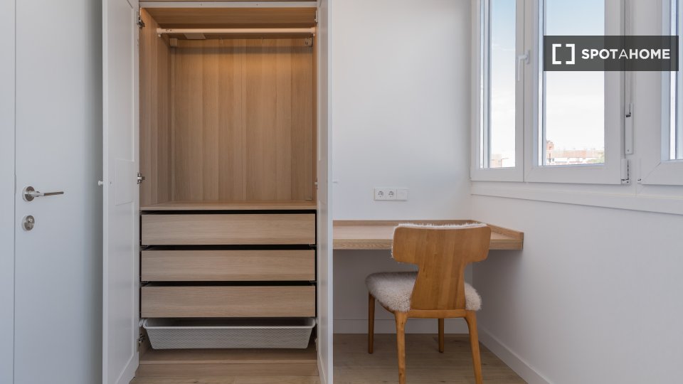 Double room Madrid, 6 beds — photo 4
