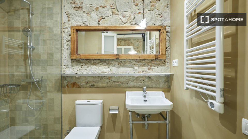 Apartment Barcelona, 1 bed, 83m² — photo 14