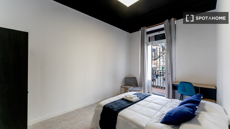 Double room Madrid, 11 beds — photo 9