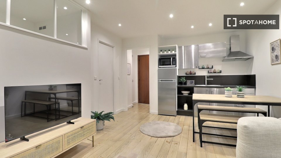 Apartment Paris, 1 bed, 30m² — photo 2