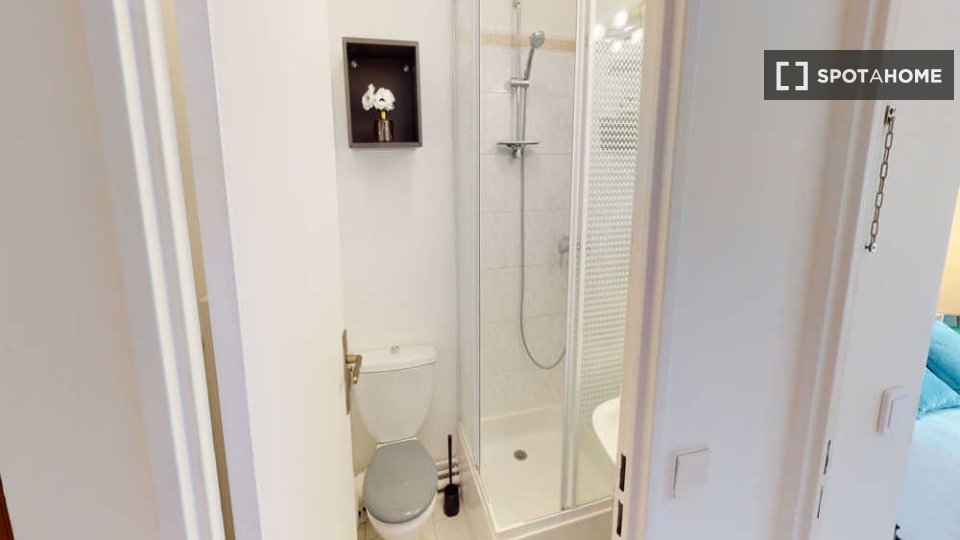 Double room Paris, 4 beds, 80m² — photo 7