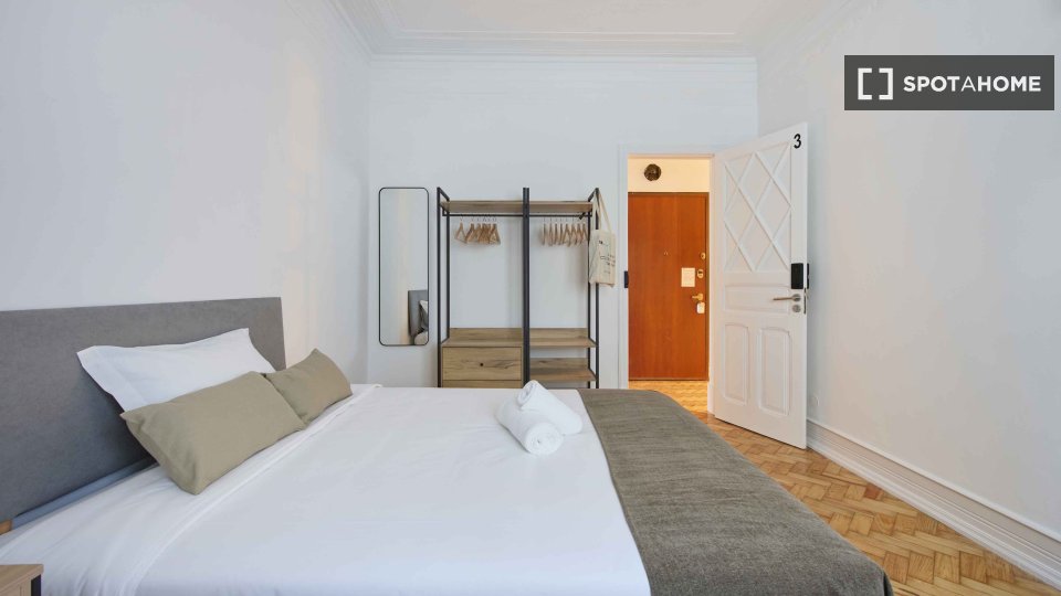 Double room Lisbon, 7 beds — photo 31