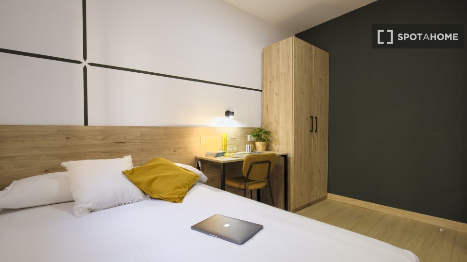 Double room Madrid, 9 beds — photo 24