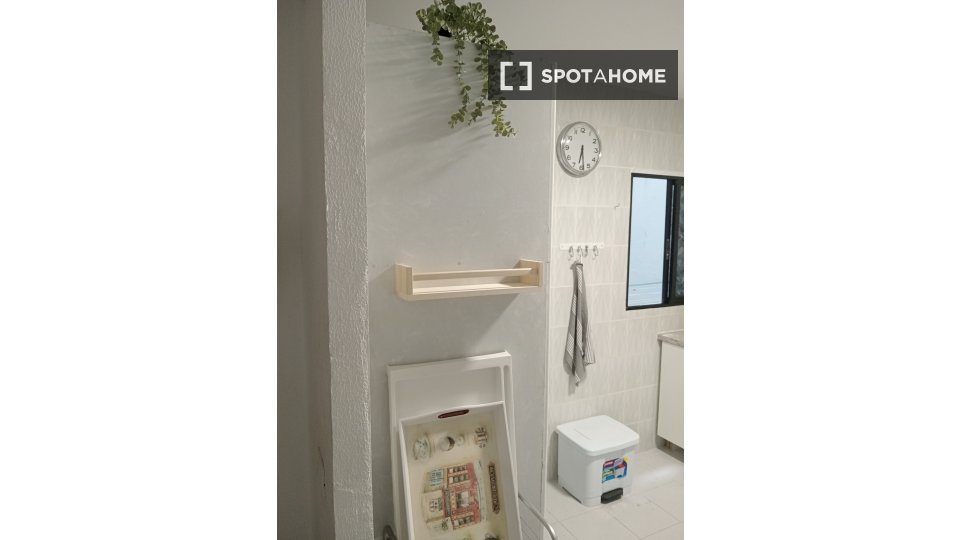 Double room Santa_Cruz_De_Tenerife, 3 beds, 75m² — photo 12
