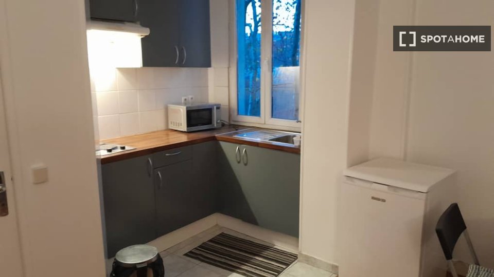 Appartamento con 1 camera da letto in affitto a Malakoff, Parigi - a Parigi