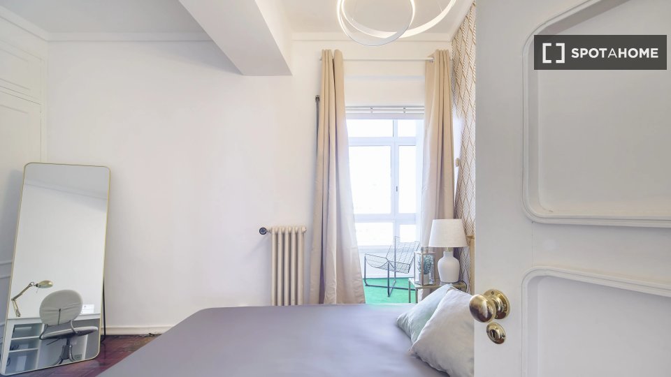 Double room Lisbon, 7 beds — photo 2