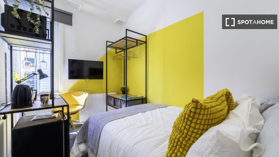 Double room Madrid, 8 beds — photo 32