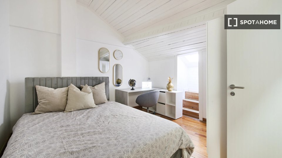 Double room Lisbon, 13 beds — photo 3