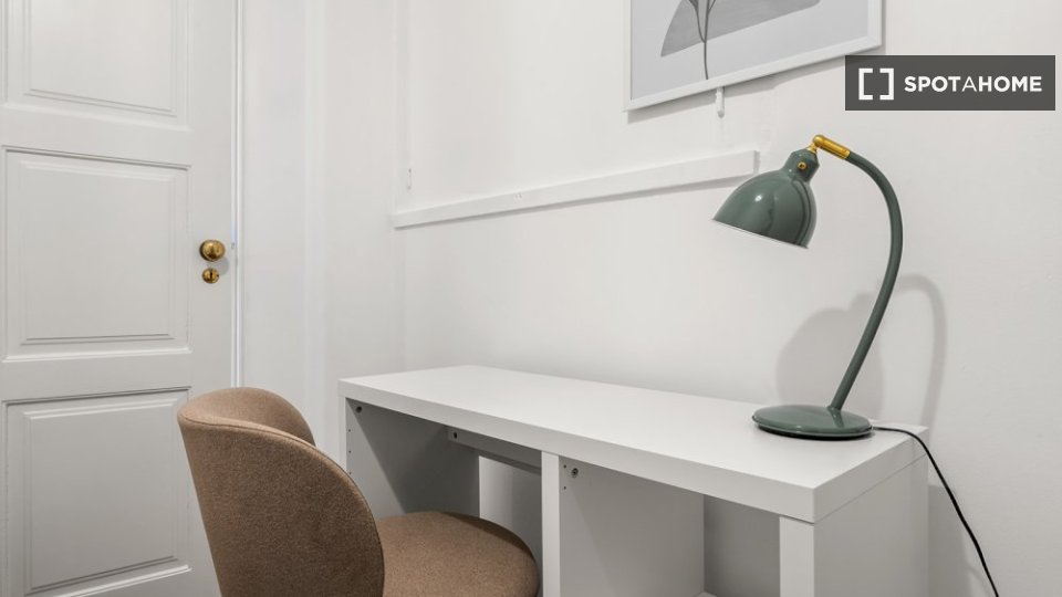 Double room Lisbon, 5 beds — photo 2