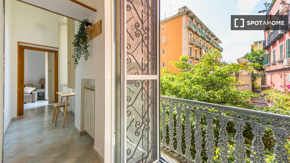 Apartment Naples, 2 beds, 83m² — photo 5