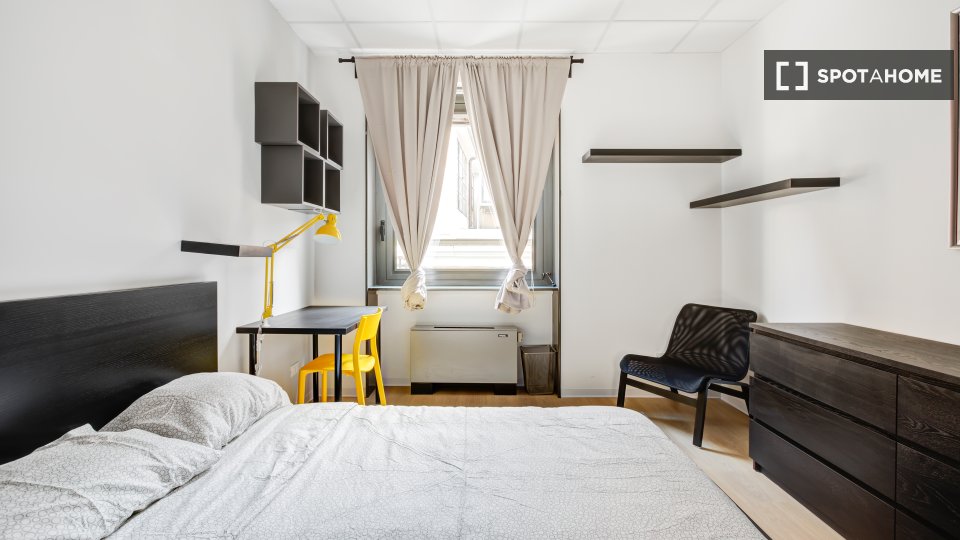 Double room Milan, 7 beds, 166m² — photo 1