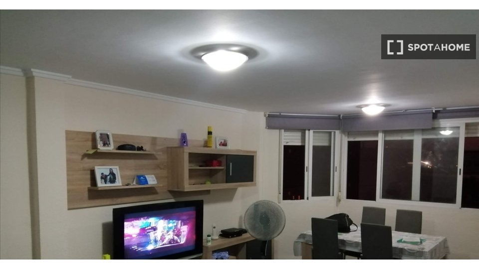 Double room Valencia, 4 beds, 120m² — photo 11