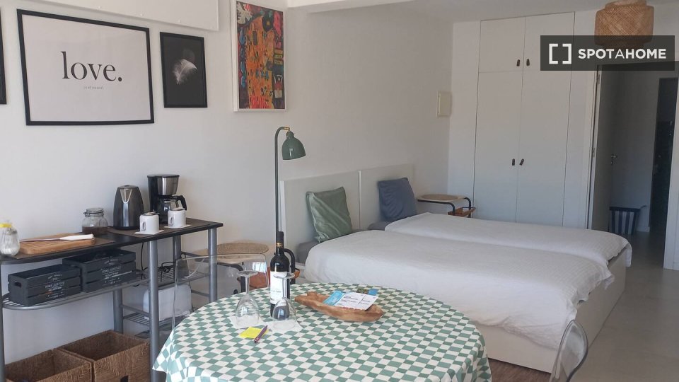 Apartment mono Lisbon — photo 9