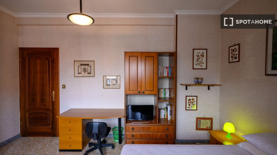 Double room Rome, 1 bed, 80m² — photo 8