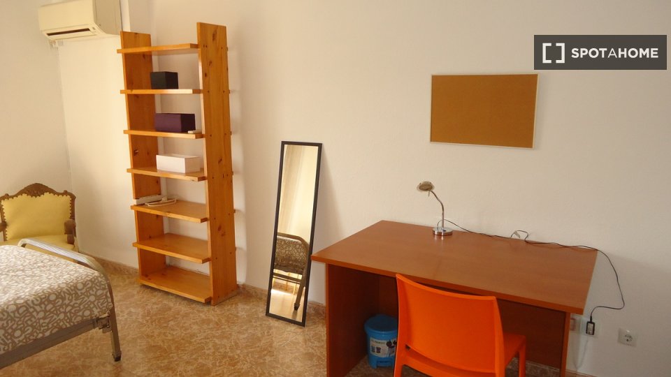 Double room Cordoba, 5 beds — photo 34