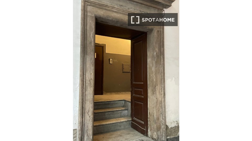 Apartment Naples, 1 bed, 50m² — photo 16
