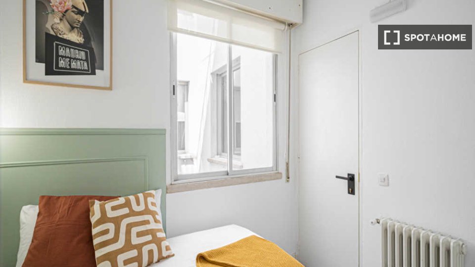 Double room Madrid, 67 beds — photo 59