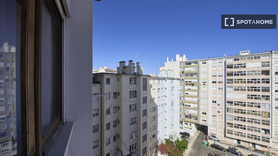 Double room Lisbon, 7 beds — photo 5