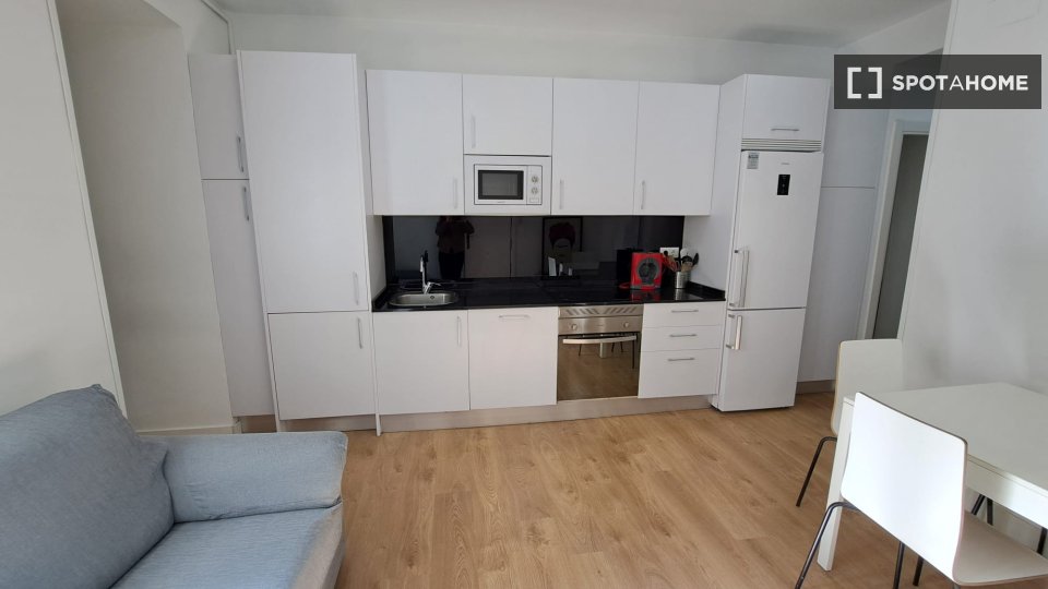 Apartment Madrid, 3 beds, 75m² — photo 12