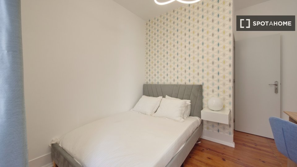 Double room Lisbon, 8 beds — photo 9