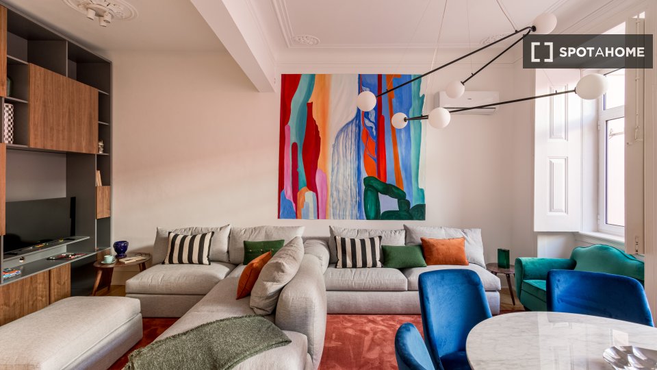 Apartment Lisbon, 2 beds, 108m² — photo 12
