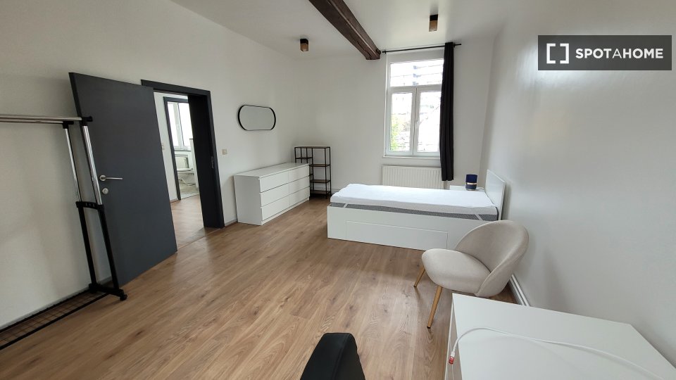Apartment Ghent, 3 beds — photo 1