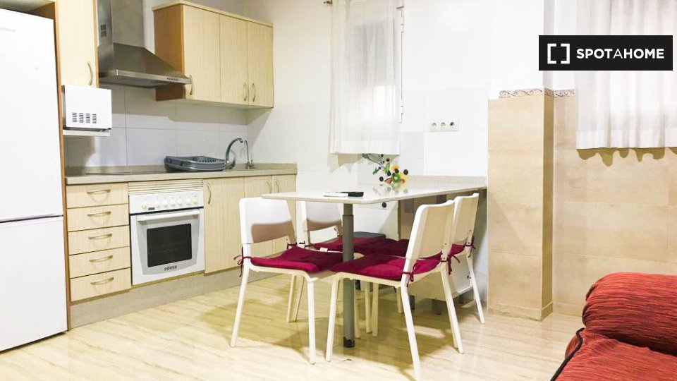 Apartment Valencia, 3 beds — photo 1