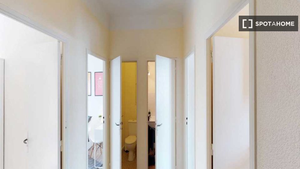 Double room Toulouse, 3 beds, 60m² — photo 10
